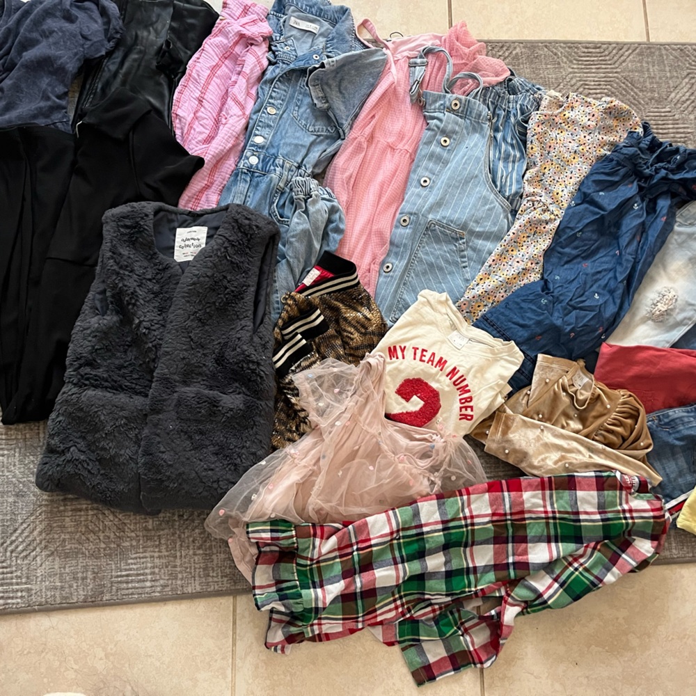 Zara Clothing Lot Size 8-10 m, 22 Pieces includes Hannah Banana and Primark